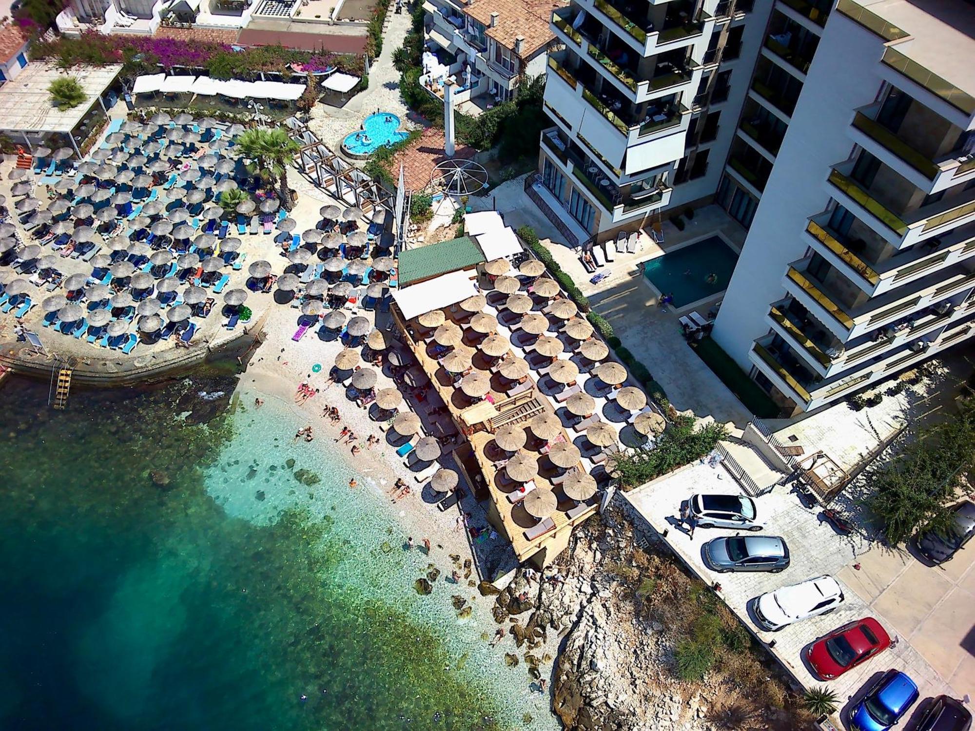 Golden Beach Suites Sarandë 외부 사진
